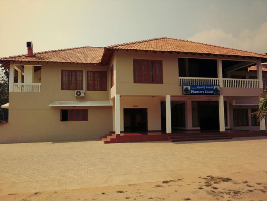 Palm Valley Resort Gonikoppal Exterior photo